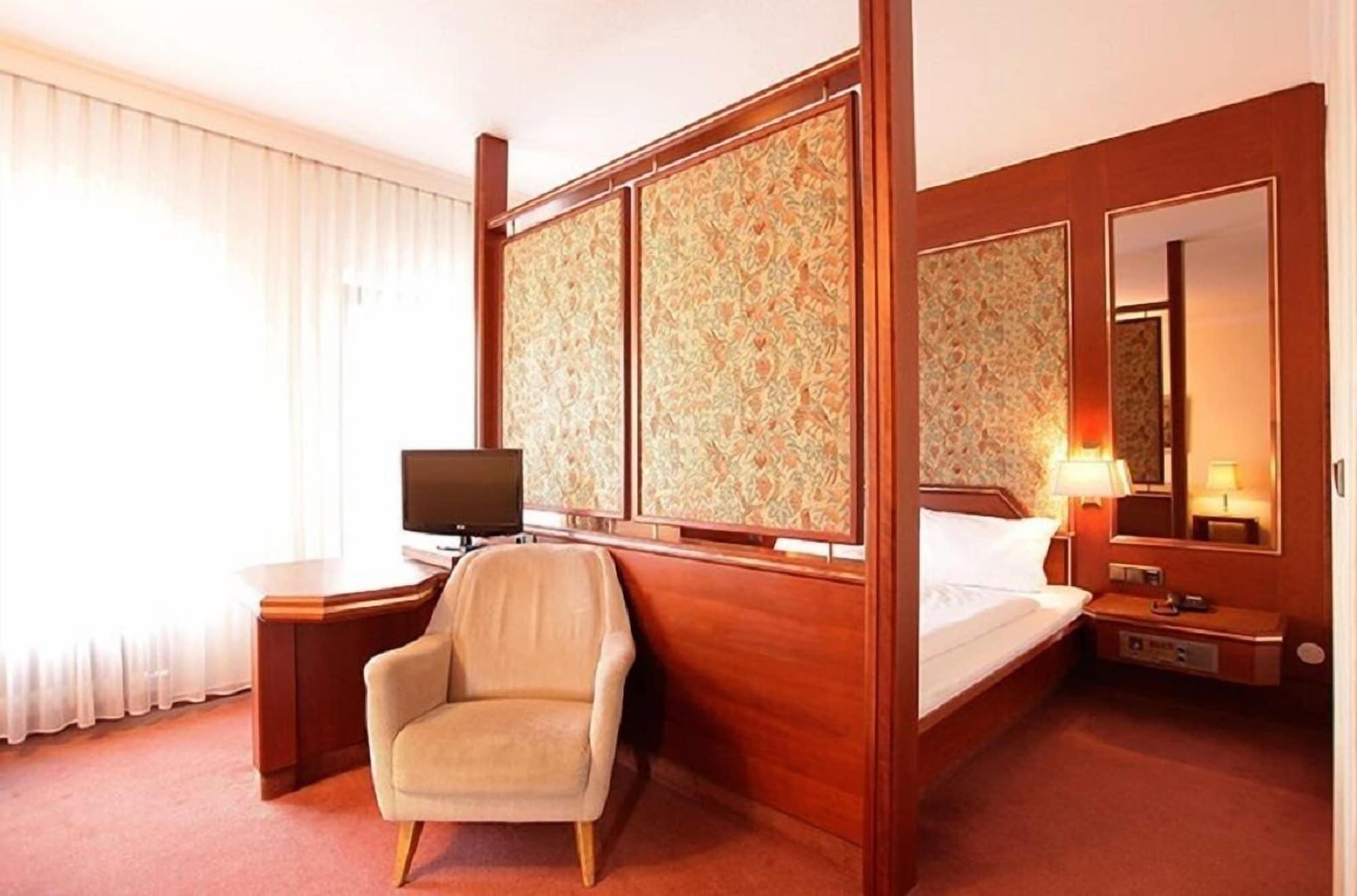 Trip Inn Klee Am Park Wiesbaden Exterior photo